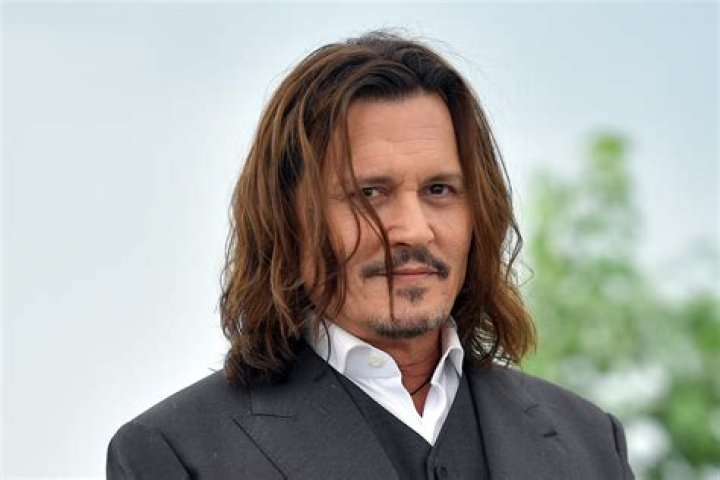 Unveiling Johnny Depp's Height: The Man Behind the Legend